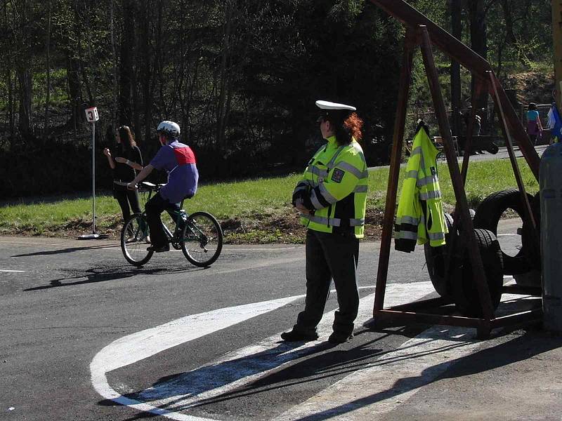 Okresní kolo dopravní soutěže mladých cyklistů.