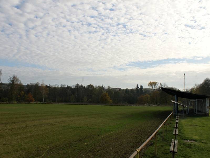 Z derby ve Staňkově mezi domácím FK a hosty ze Slavoje Stod.