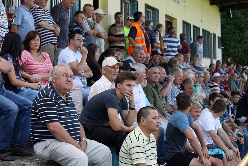 Z přípravného utkání třetiligové Jiskry Domažlice s druholigovým Baníkem Sokolov v Chodově.