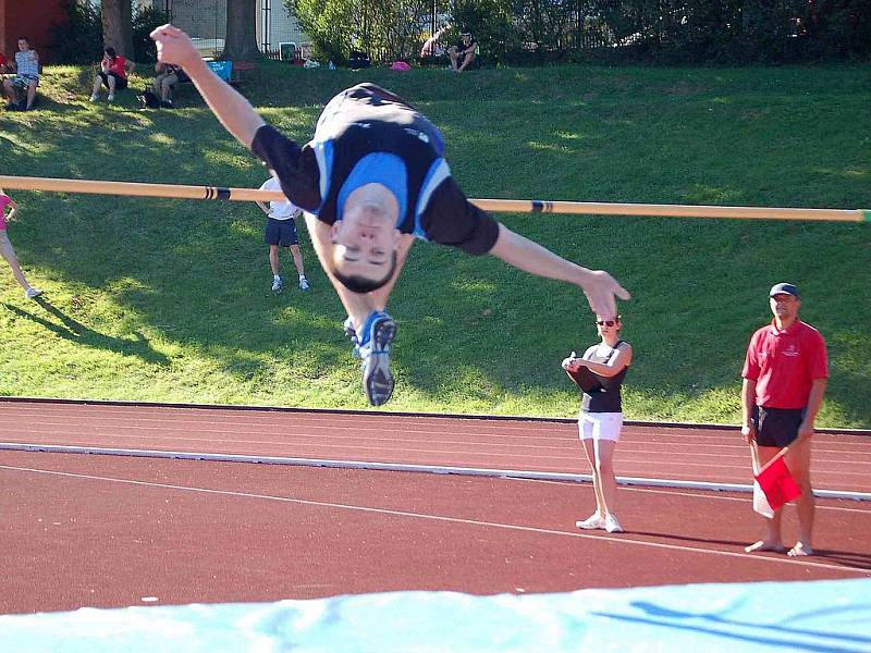 Z 46. ročníku atletického mítinku Chodská 1500 v Domažlicích.