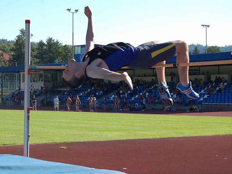 Z 46. ročníku atletického mítinku Chodská 1500 v Domažlicích.