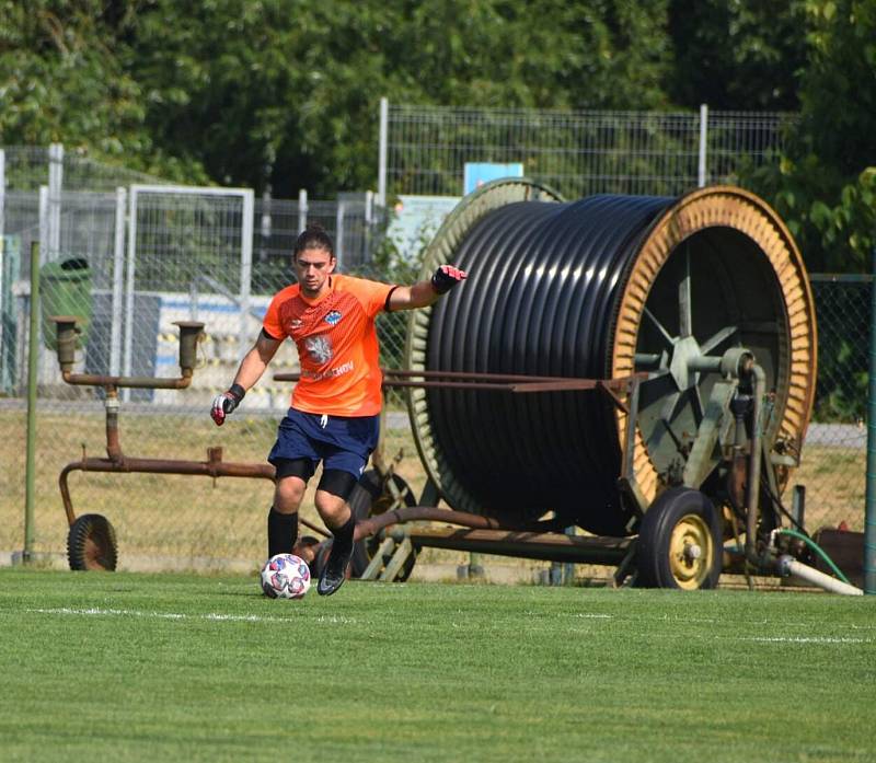 Letní příprava: FK Tachov - TJ Jiskra Domažlice B (modří) 2:3.