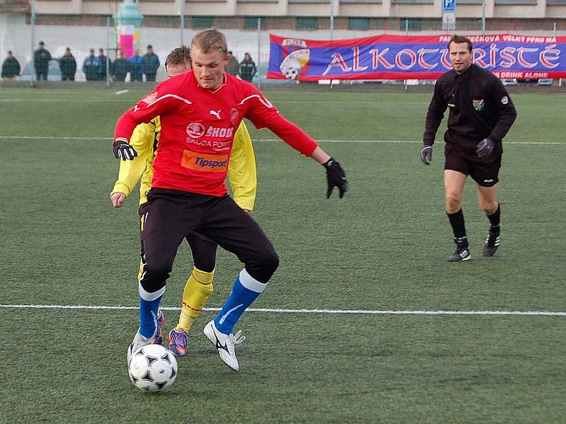 Fotbalový svátek v Domažlicích. Lídr divizní skupiny A Jiskra se utkala s lídrem Gambrinus ligy Viktorií Plzeň.