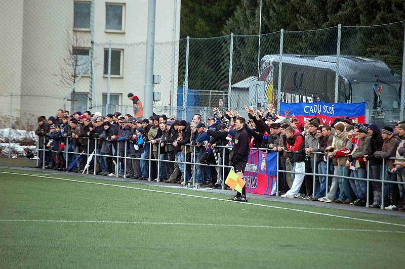 Fotbalový svátek v Domažlicích. Lídr divizní skupiny A Jiskra se utkala s lídrem Gambrinus ligy Viktorií Plzeň.