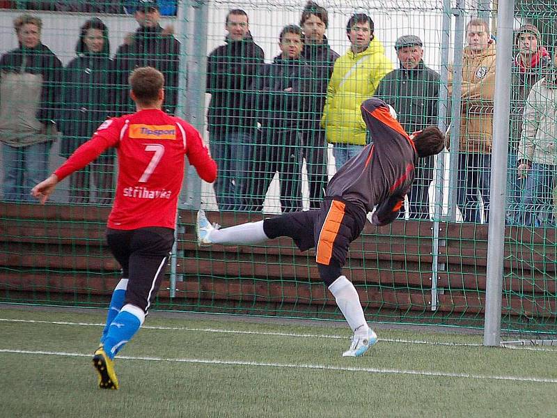 Fotbalový svátek v Domažlicích. Lídr divizní skupiny A Jiskra se utkala s lídrem Gambrinus ligy Viktorií Plzeň.