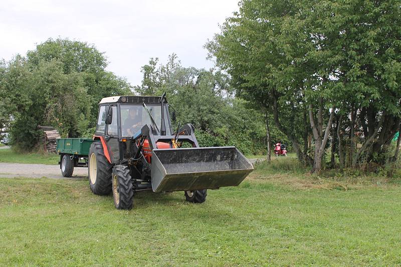 Postřekovská traktoriáda.