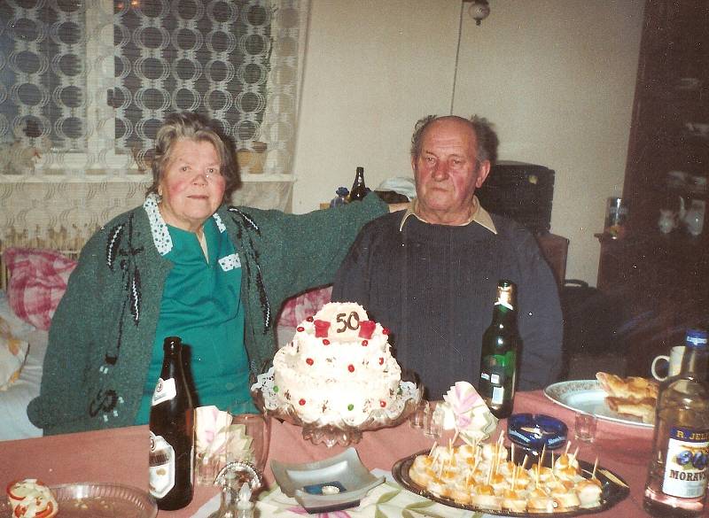 Rodina Kočkova na oslavě padesáti let společného života.