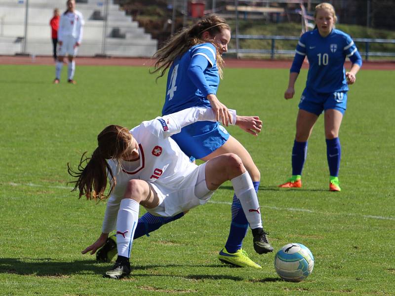 Ženská fotbalová reprezentace do 17 let porazila v generálce na blížící se Mistrovství Evropy žen do 17 let na domažlické Střelnici výběr Finska 5:0 a v sobotní odvetě 1:0