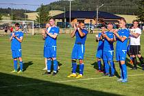 Fotbalisté Slavoje Koloveč (na archivním snímku hráči v modrých dresech) porazili v nedělním šlágru 14. kola Křimice 3:1.