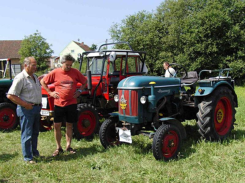 Z premiérového setkání traktorů v Sedlicích.