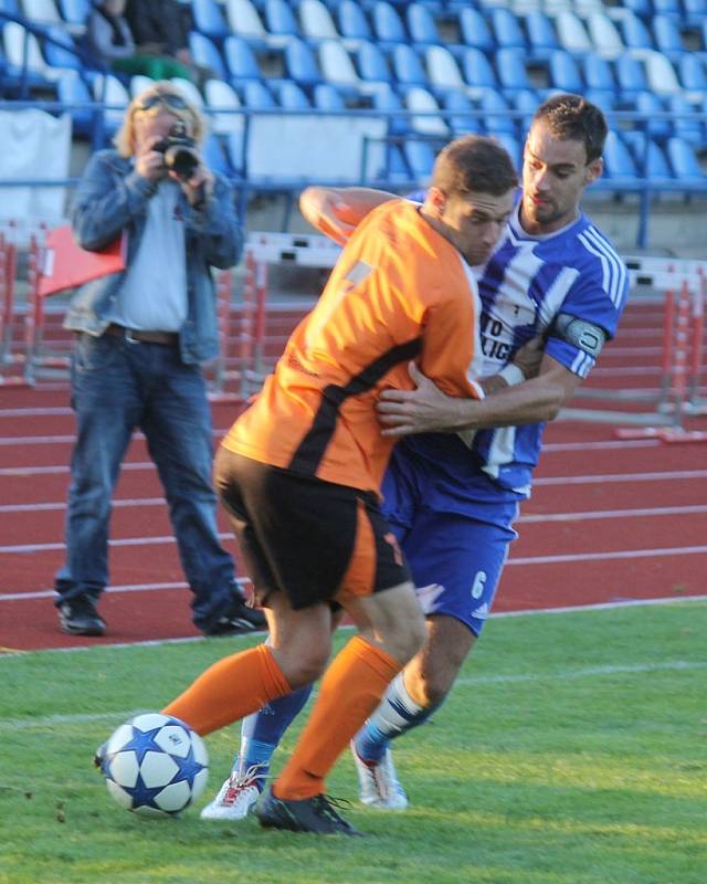 Z utkání fotbalistů Jiskry Domažlice a FK Kolín.