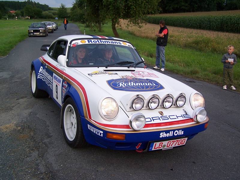 Domažlickem projížděli účastníci ADAC Bayerwald-Rallye Classic.