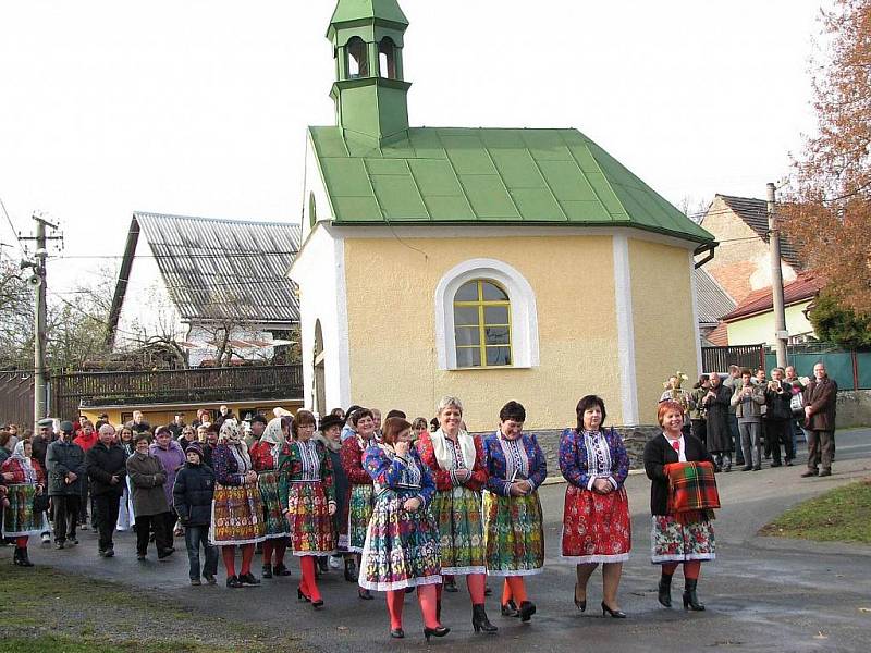 Martinská pouť v Nevolicích - svěcení praporu.