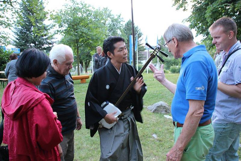 Japonská návštěva v poběžovické zenové zahradě.