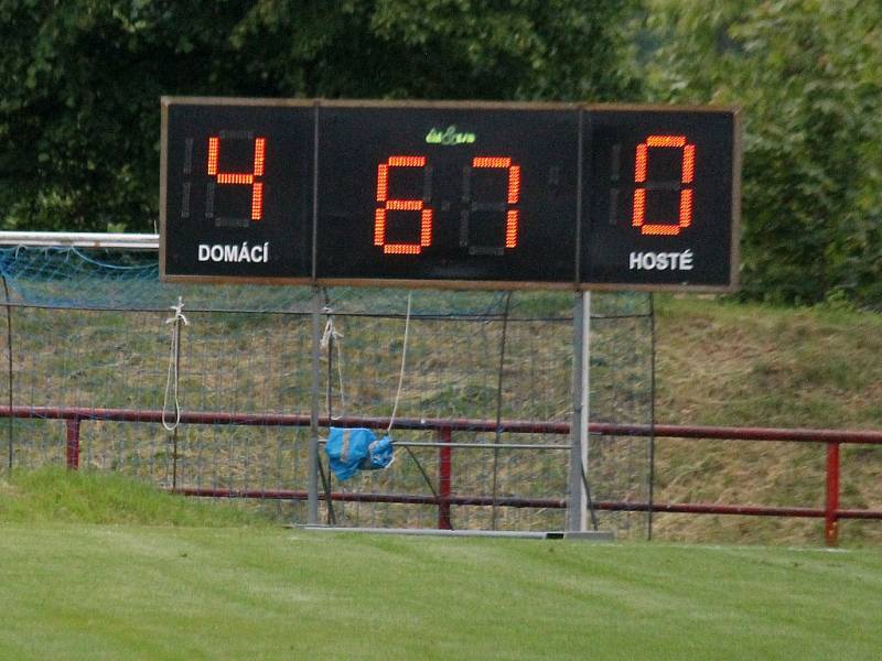 Stadion v Hrádku u Rokycan hostil finále Poháru PKFS mezi Chotíkovem a rezervou Domažlic.