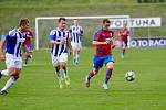 Viktoria Plzeň B (v červených dresech) utrpěla na Chodsku debakl. S Domažlicemi padla vysoko 0:8.