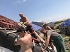 VIDEO: Vzali si dovolenou a spravují střechy poničených domů na Moravě