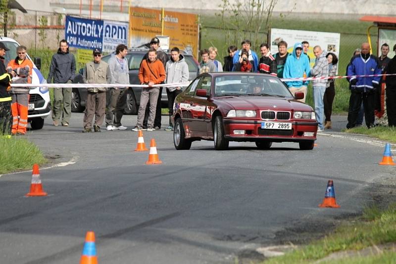 Koráb u Kdyně sobota 10. května 2014 - Mistrovství ČR v automobilovém slalomu do vrchu. 