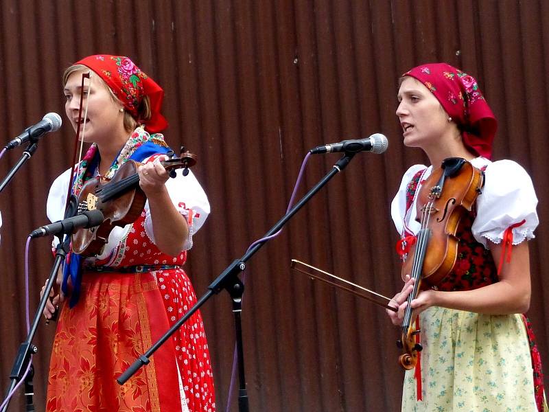 Klenotnicový pořad udělal tečku za svátkem folkloru.