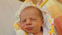 Samuel Doležal z Chodova se narodil 16. listopadu ve 20:17 v domažlické porodnici s váhou 3340 gramů a 50 centimetry.