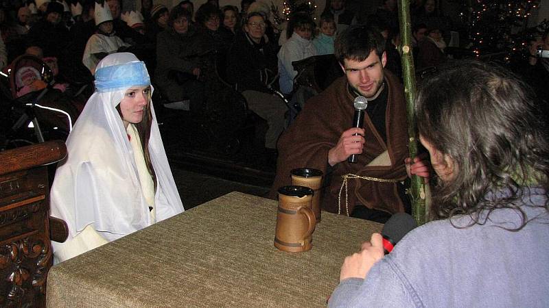 Plzeňský biskup Mons. František Radkovský zahájil v sobotu v Domažlicích Tříkrálovou sbírku.