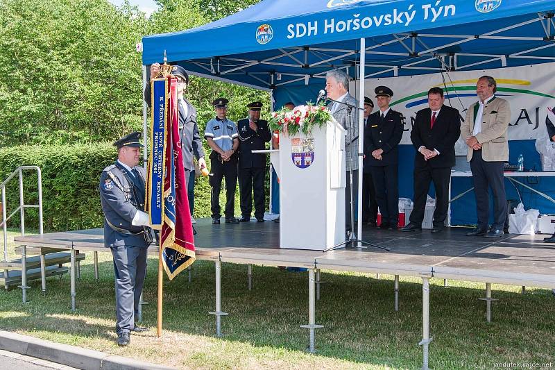 Horšovskotýnští hasiči oslavili na konci června 150 let založení sboru. Do detailu připraveným programem nadchli hasiči stovky návštěvníků, dokonce k výročí natočili i hudební videoklip.