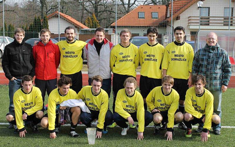 Z turnajového utkání Dynama HT A s Jiskrou Domažlice B.