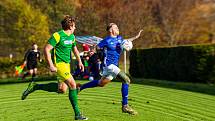 Fotbalisté TJ START Tlumačov (na snímku fotbalisté v zelených dresech).