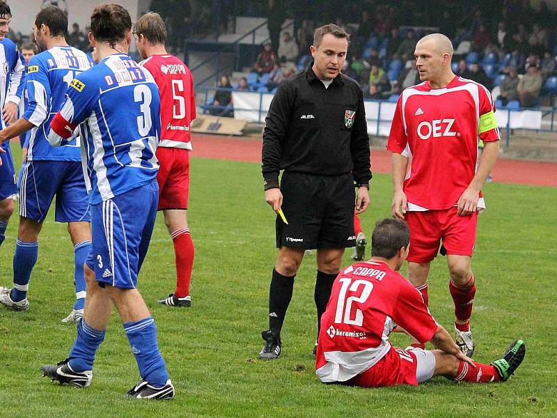 Z utkání Jiskra Domažlice a FK OEZ Letohrad.