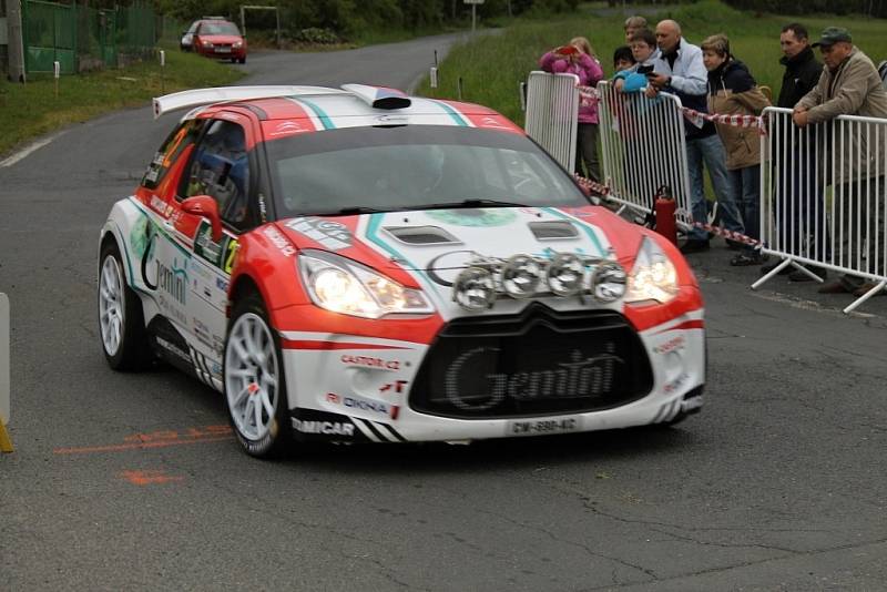 Účastníci Rallye Šumava 2014 pod Korábem.