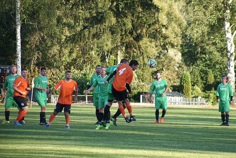 Fotbalisté Stráže podlehli na domácím hřišti Kolovči 2:7