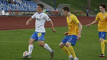 24. kolo FORTUNA ČFL, skupina A: TJ Jiskra Domažlice (bílí) - Benešov 2:0.