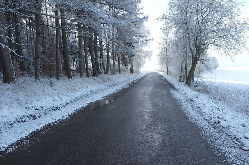 Na Pelechy a Pasečnici v úterý 25. března udeřila zima.