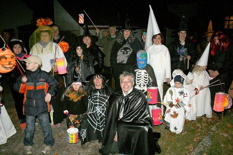 Halloweenské oslavy ve Štichově.