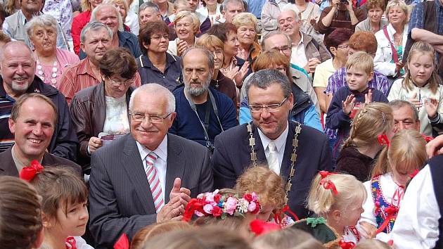 Návštěva prezidenta Václava Klause na Chodských slavnostech 2010 v Domažlicích.