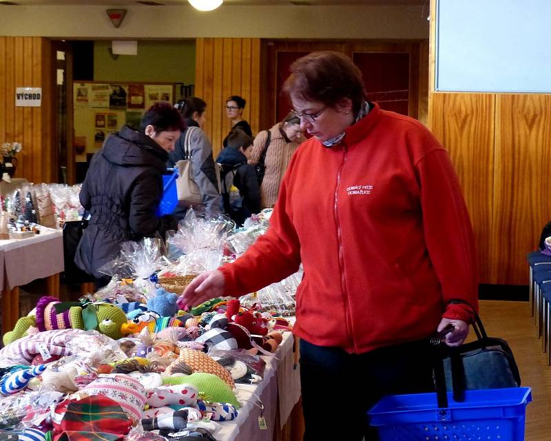 II. charitativní vánoční jarmark v MKS Domažlice.