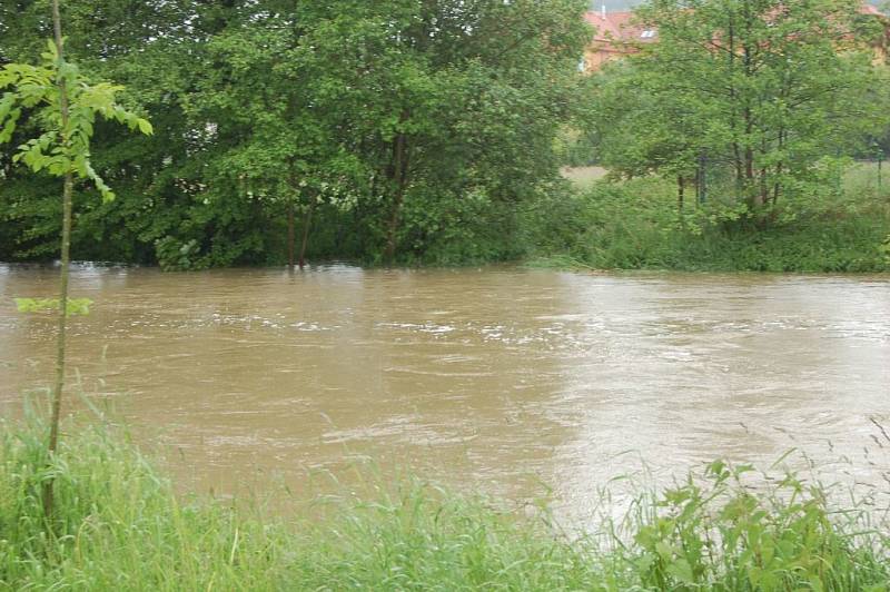 Radbuza ve Staňkově dosáhla 3. stupně povodňové aktivity.
