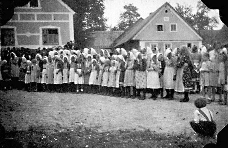 Američtí vojáci zachytili konec války na západě Čech. Muzeum Chodska v Domažlicích získalo fond například od Roberta Gilberta nebo Jeese Stylese.