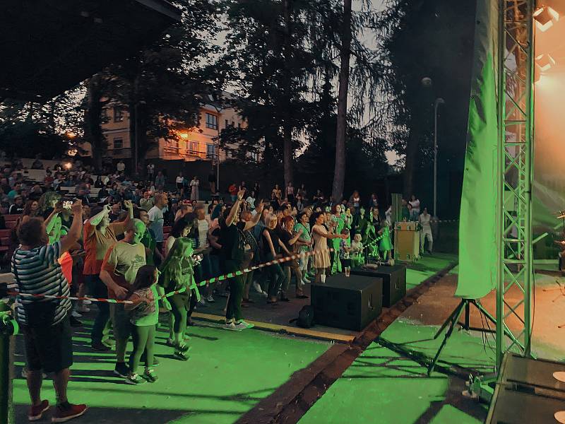 Kapela Čechomor se představila v Domažlicích na koncertě. Foto: Karolina Holasová