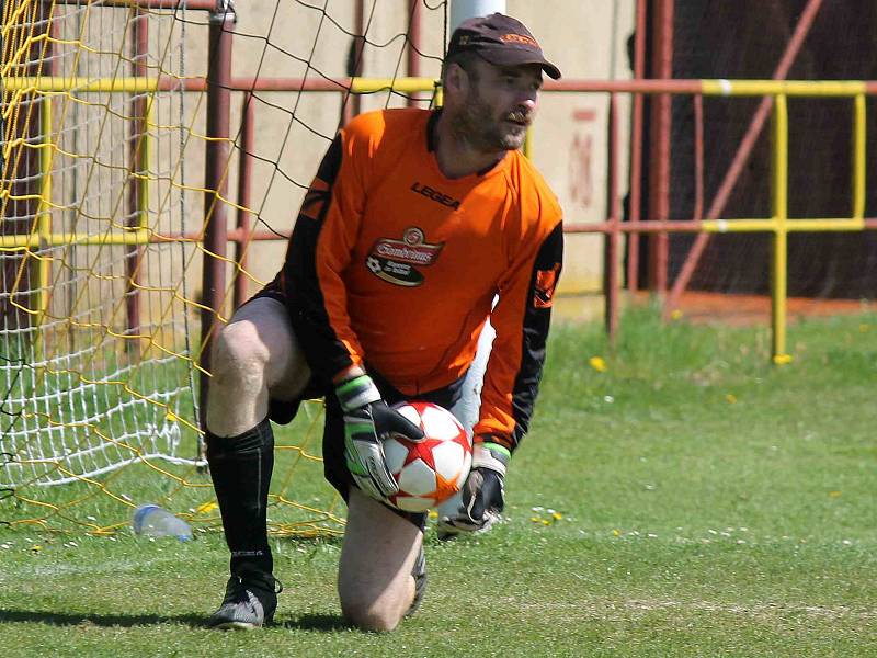 Z fotbalového utkání III. třídy Spartak Klenčí B vs. ZD Meclov B. 