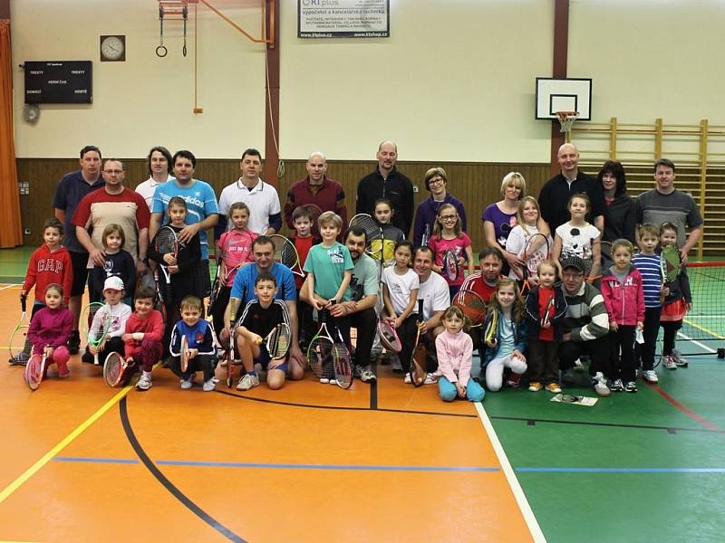 Zimní tenisový turnaj pro děti ve Kdyni.