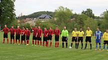 Staňkovští fotbalisté zdolali hokejisty Plzně 4:2.