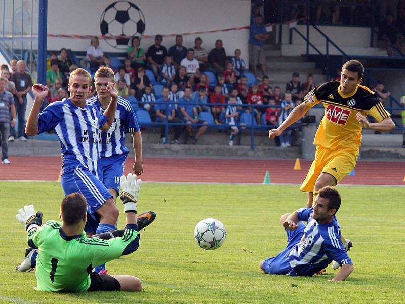 Třetiligová Jiskra Domažlice porazila v penaltovém rozstřelu prvoligové Dynamo České Budějovice a postupuje do 3. kola Poháru České pošty. 