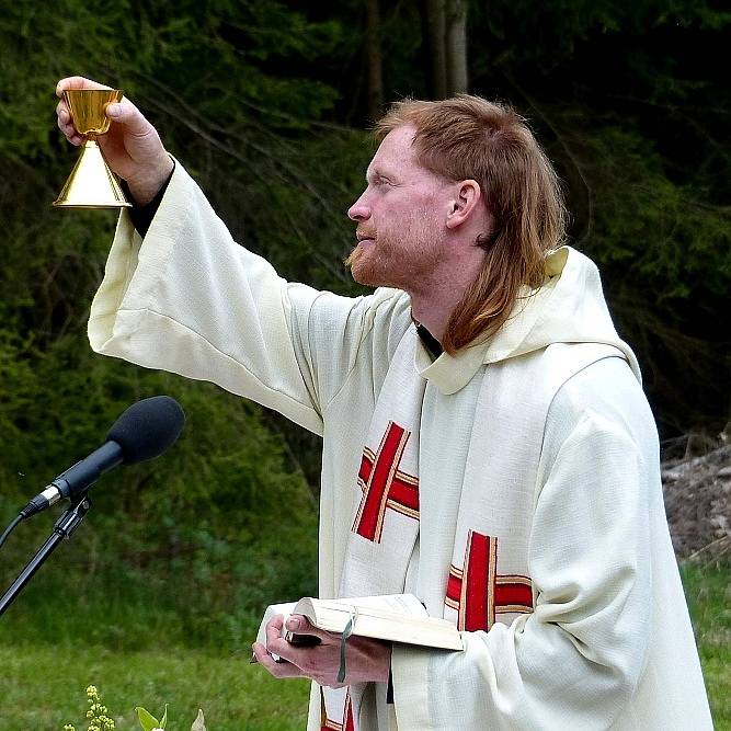 Ze svěcení nové kapličky sv. Vojtěcha.