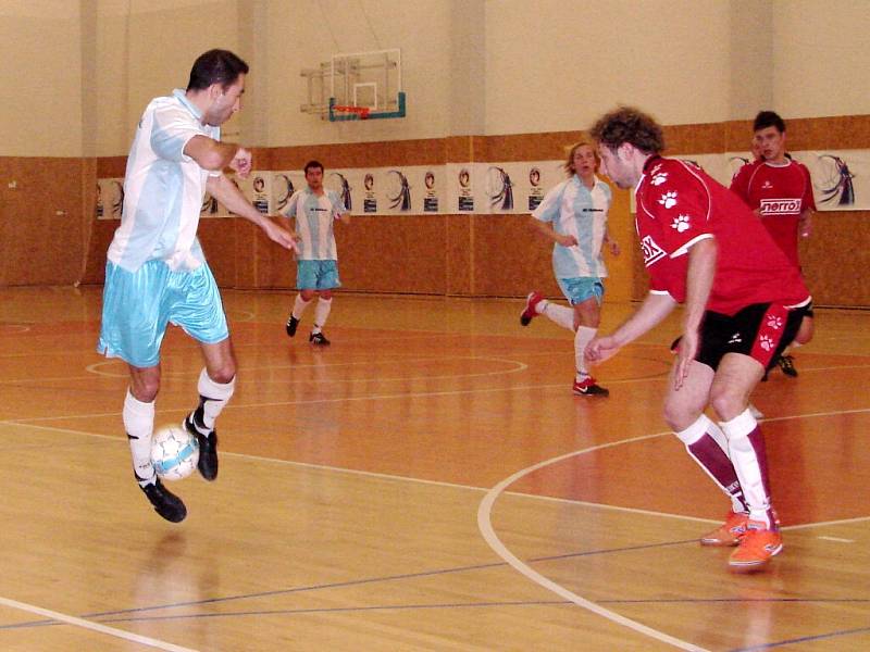 Futsalová II. liga - západ: UFA Salamandr XXL Hradec Králové - Slavia TU Liberec.