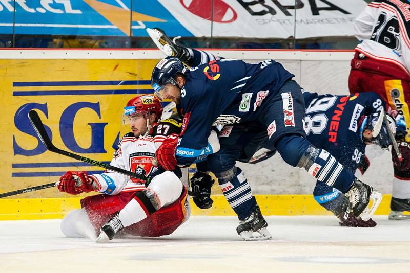 Hokejová extraliga: Mountfield HK - Bílí Tygři Liberec.