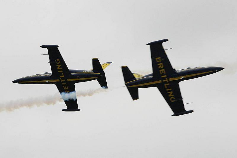 Mezinárodní letecká show CIAF na hradeckém letišti v sobotu 5. srpna 2009.