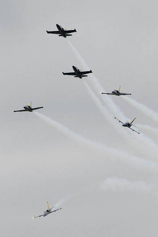 Mezinárodní letecká show CIAF na hradeckém letišti v sobotu 5. srpna 2009.