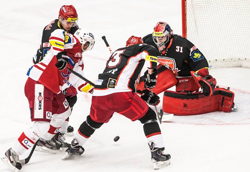 Hokejová extraliga: Mountfield HK - HC Slavia Praha.