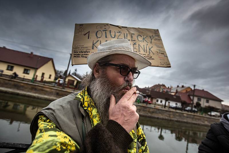 Pláž Járy Cimrmana v Chlumci nad Cidlinou.